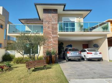 Casa · 270m² · 3 Quartos · 2 Vagas · Casa em São João do Rio Vermelho, Florianópolis/SC de 270m² 3 quartos à venda por R$ 1.900.000,00