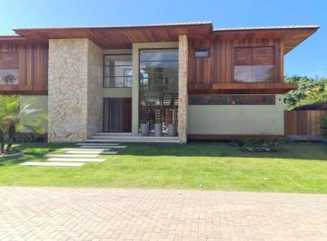 Casa · 700m² · 5 Quartos · 4 Vagas · Praia Bella  PRAIA DO FORTE Magnífica Casa  com 5 suítes PORTEIRA FECHADA