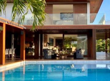 Casa · 380m² · 5 Quartos · 2 Vagas · Casa - Amado Bahia