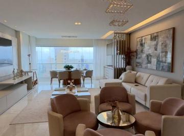Apartamento · 92m² · 2 Quartos · 2 Vagas · Apartamento a venda no Costa Azul com 2 suites reformado e nascente no Domum