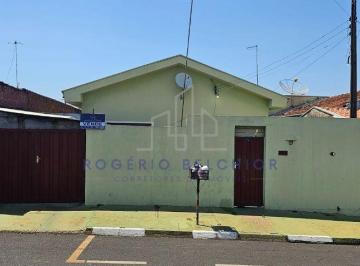 Casa · 250m² · 2 Quartos · 2 Vagas · Casa Padrão em Ibaté