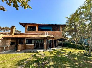 Casa · 585m² · 4 Quartos · Casa à venda - na Praia do Sapê