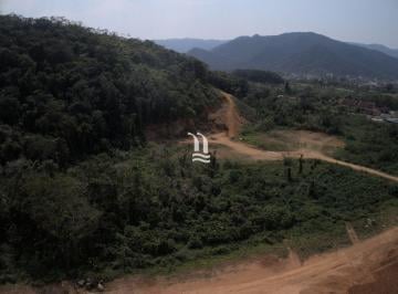 Terreno · 140m² · Terreno à venda - em Estufa II