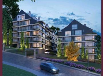 Apartamento · 52m² · 2 Quartos · 1 Vaga · Apartamento com 2 suítes em Gramado
