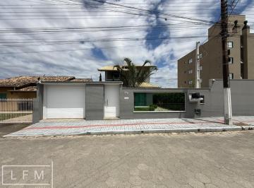 Casa · 180m² · 3 Quartos · 3 Vagas · sobrado alto padrão a venda em Penha Sc