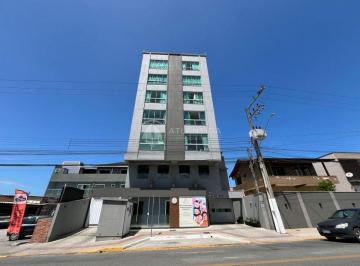 Apartamento semimobiliado com 2 dormitórios (com ar condicionado instalados), co · Apartamento com 2 dormitórios no Centro de Camboriú