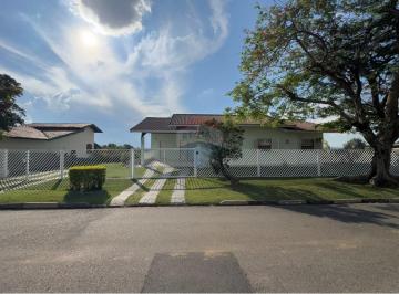 Casa · 440m² · 4 Quartos · 5 Vagas · Casa de 4 Dormitórios no Condomínio Flamboyant em Atibaia para Alugar