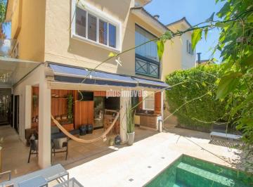 Casa · 355m² · 3 Quartos · 3 Vagas · Morumbi Casa com 3 Dormitórios, sendo 2 Suítes , 3 Vagas ,  Churrasqueira e Piscina.