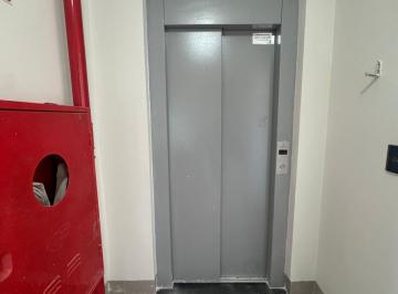 Apartamento , Uberlândia · Apartamento 2/4 elevador santa Mônica uberlandia próximo a ufu