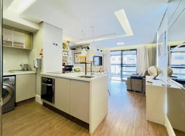 Apartamento de 2 quartos, Curitiba · Apart. água verde,decorado, ensolarado,alto, 2 dorm. 1 suíte, 63 m² priv. 1 vaga