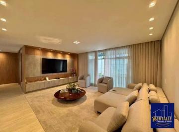 Apartamento · 186m² · 3 Quartos · 1 Vaga · Apartamento Reformado com 3 Quartos, 186 m², Varanda e Acabamento de Alto Padrão – R$ 1.999.700