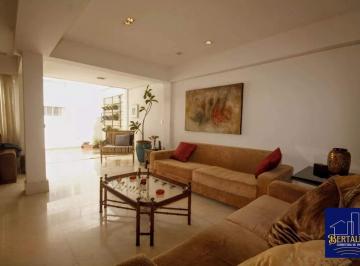 Apartamento · 180m² · 3 Quartos · 4 Vagas · Cobertura 3 quartos, 2 suítes, top house, com piscina, churrasqueira, 4 vagas, em excelente localiza