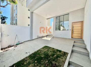 Casa · 135m² · 3 Quartos · 2 Vagas · Casa linear a venda no bairro Sinimbu