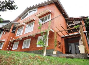 Casa · 205m² · 4 Quartos · 4 Vagas · Pq das Artes - Ótima localização e muito verde!