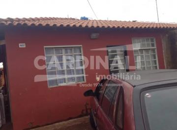 Casa · 43m² · 2 Quartos · 1 Vaga · Casa com boa localização, próximo a escolas e creches.