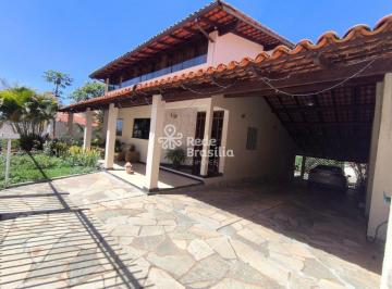 Casa · 383m² · 4 Quartos · 4 Vagas · Condomínio Ville de Montagne - Casa à venda, 4 quartos, sendo 2 suítes - Jardim Botânico