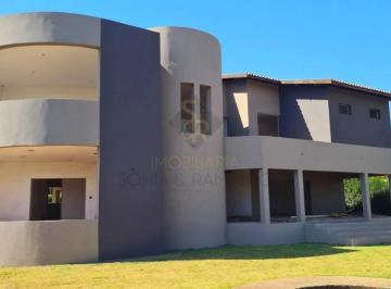 Casa · 1750m² · 4 Quartos · 5 Vagas · Casas Residenciais Condomínio em Jardinópolis