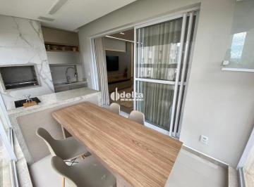 Apartamento · 110m² · 3 Quartos · 2 Vagas · Apartamento mobiliado com 3 suítes disponível para locação no bairro Jardim Karaíba em Uberlândia-MG