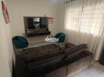 Casa · 360m² · 3 Quartos · 4 Vagas · Casa residencial com 3 quartos sendo 1 suíte disponível para venda no bairro Santa Mônica em Uberlân
