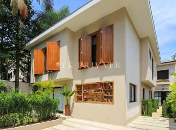 Casa · 500m² · 3 Quartos · 4 Vagas · Sobrado para venda em Jardim Europa com 3 quartos, sendo 3 suítes, 500m²