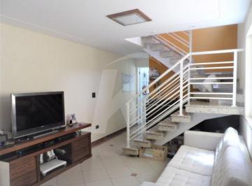 Casa · 157m² · 3 Quartos · 4 Vagas · Excelente sobrado com 3 suítes e 4 vagas - 450m do metro Tucuruvi