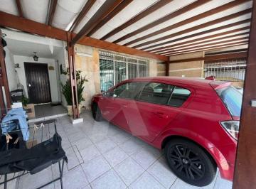 Casa · 108m² · 2 Quartos · 2 Vagas · Sobrado de 132 mts², 2 dormitórios, 2 vagas cobertas, em Santana