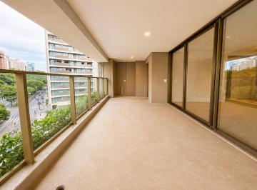 Apartamento · 218m² · 3 Quartos · 2 Vagas ·
Apartamento à Venda no Villa Versace - Moema