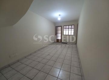 Casa · 120m² · 5 Quartos · 2 Vagas · Sobrado no Campo Belo, ótima localização.