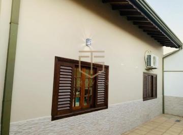 Casa · 298m² · 3 Quartos · 3 Vagas · Casa à venda em Campinas, Jardim Carlos Lourenço, com 3 quartos, com 298 m²