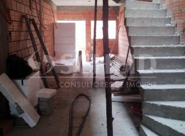 Casa · 125m² · Casa a venda no Campo Grande, 125m², 3 suítes, 2 vagas, quintal, entrega em junho de 2026.