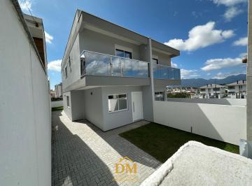 Casa · 100m² · 3 Quartos · 1 Vaga · Sobrado Geminado em São Sebastião, Palhoça/SC