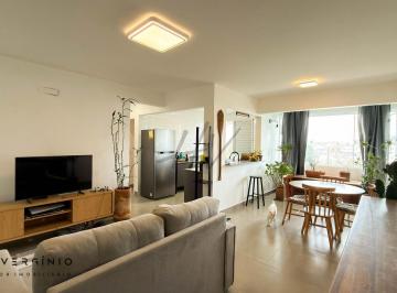 Apartamento · 64m² · 2 Quartos · 1 Vaga · Apartamento 2 Quartos Totalmente Reformado e Mobiliado a 5 Minutos do Centro!