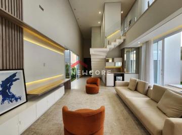 Casa · 320m² · 3 Quartos · 4 Vagas · Casa de condomínio em Avenida Adolpho Massaglia - Bairro da Vossoroca - Sorocaba/SP