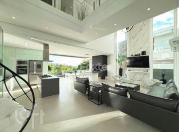 d10a85f7 · Casa em Condomínio, 3 dormitórios, 309.53 m², em Vila Nova