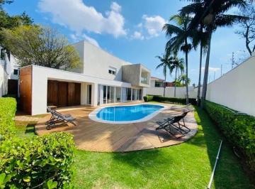 Casa de 5 quartos, São Paulo · Mansão no Jardins, 650m2, 4 suites, 10 vagas, piscina e churrasqueira 