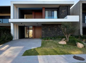 Casa de 3 quartos, Arujá · Casa a venda no Condomínio Real Park Arujá