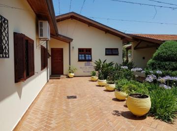 Foto 15 · Luxuosa casa à venda em Taubaté-SP, Parque das Flores: 4 quartos, 3 suítes, 3 salas, 5 banheiros, 4 