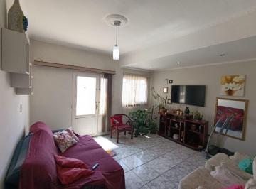 Casa de 3 quartos, Campinas · 2 casas completas em terreno de 500 m² no Jardim Campos Elíseos – R$ 890 mil
