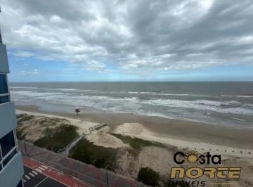Apartamento · 200m² · 3 Quartos · 2 Vagas · Cobertura Duplex Mobiliado e Decorado na Beira Mar de Tramandaí