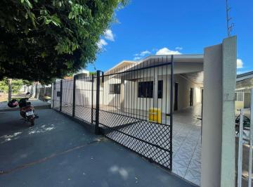 Casa · 250m² · 3 Quartos · 2 Vagas · VENDA | Casa, com 3 dormitórios em Jardim Panorama, Paranavaí