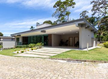 Casa · 250m² · 3 Quartos · 4 Vagas · Casa linear com 3 quartos no Quebra Frascos, Teresópolis