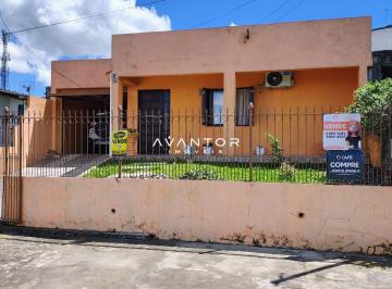 Casa · 78m² · 3 Quartos · 1 Vaga · Casa de 3 dormitórios, pátio e garagem no bairro Tancredo Neves em Santa Maria