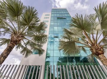 1 · Apartamento com 230.64 m², 3 quartos sendo 3 suítes para alugar no bairro Água Verde.