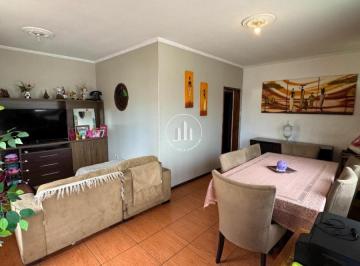 Casa · 221m² · 3 Quartos · 1 Vaga · Casa com 3 quartos e lojas comerciais no Kobrasol