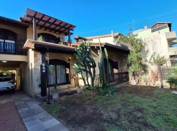 202510291844442585.jpeg · Casa / Sobrado para Venda em Esteio, Centro, 4 dormitórios, 1 suíte, 3 banheiros, 4 vagas