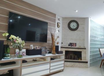 Casa · 228m² · 3 Quartos · 8 Vagas · Casa de 228 m², 3 quartos em Vila Magini, Mauá