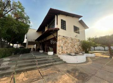 Casa · 229m² · 5 Quartos · 2 Vagas · Casa Residencial à venda, no bairro Cristo Rei, Teresina/PI