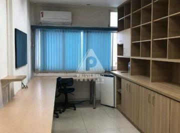 Comercial · 20m² · Privilégio Imóveis vende sala comercial de 21m², na Av. Presidente Vargas, pronta para seu novo negó