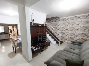 Casa · 252m² · 4 Quartos · 2 Vagas · Sobrado a venda no Centro Diadema