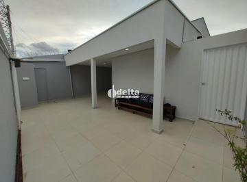 Casa · 281m² · 3 Quartos · 2 Vagas · Casa com 3 quartos sendo 1 suíte disponível para locação no bairro Tibery em Uberlândia-MG
